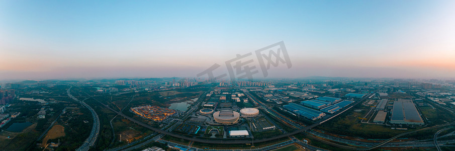 与其他感兴